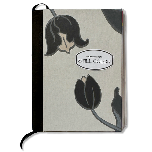 Anteckningsbok 'Broken crayons still color' – handgjord i återvunnet material