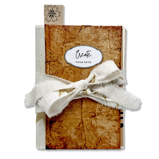 Anteckningsbok 'Create your path' – handgjord i återvunnet material