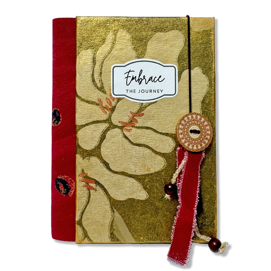 Anteckningsbok 'Embrace the journey' – handgjord i återvunnet material
